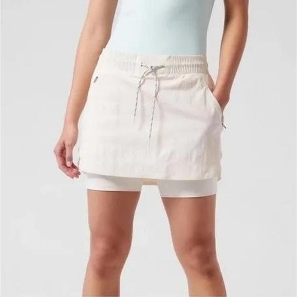 Athleta Trekkie Skort Size 8 White